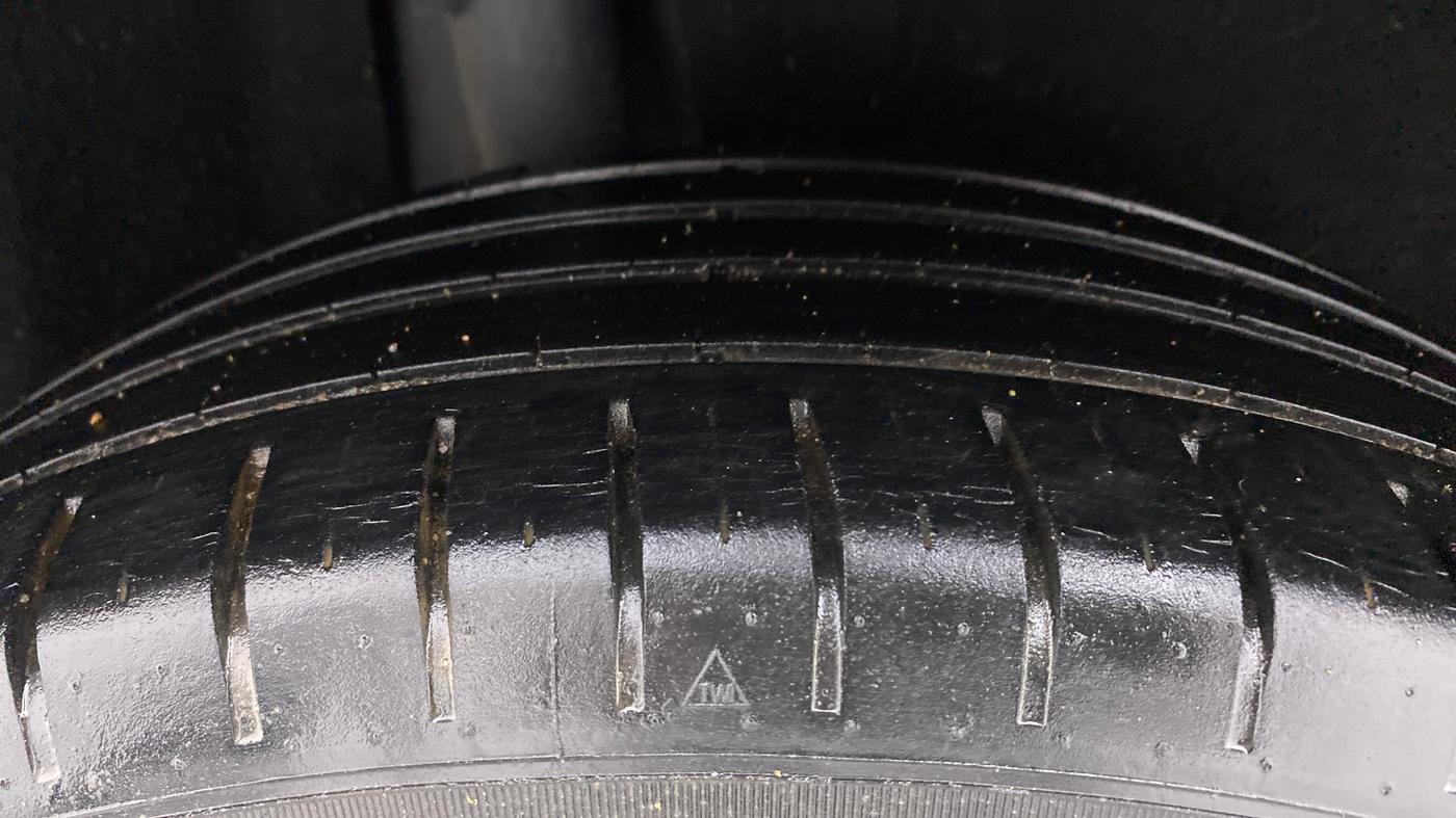2019 Toyota Glanza V, Petrol, Manual, 52,277 km, Right Rear Tyre Tread