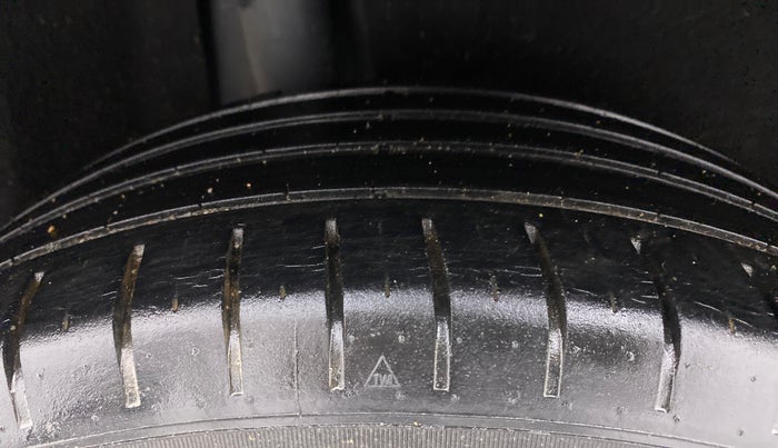 2019 Toyota Glanza V, Petrol, Manual, 52,277 km, Right Rear Tyre Tread