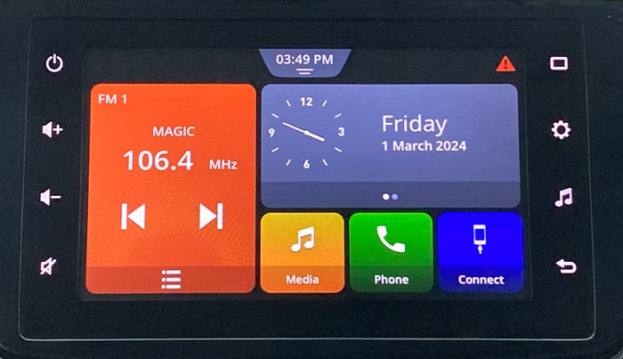 2019 Toyota Glanza V, Petrol, Manual, 52,277 km, Infotainment System