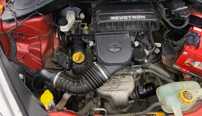 2017 Tata Tiago XT PETROL, Petrol, Manual, 32,566 km, Engine View - Right