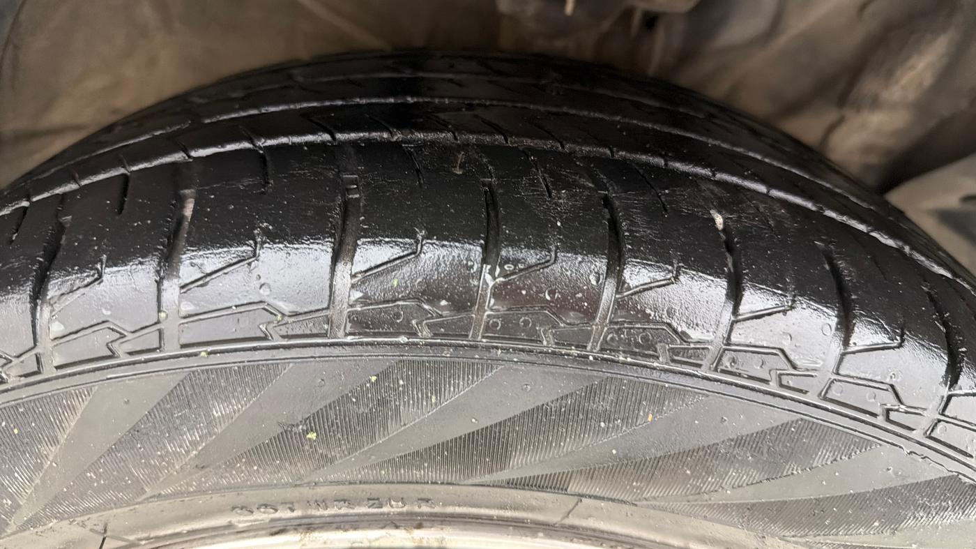 2016 Hyundai Creta SX PLUS AT 1.6 PETROL, Petrol, Automatic, 83,829 km, Right Front Tyre Tread