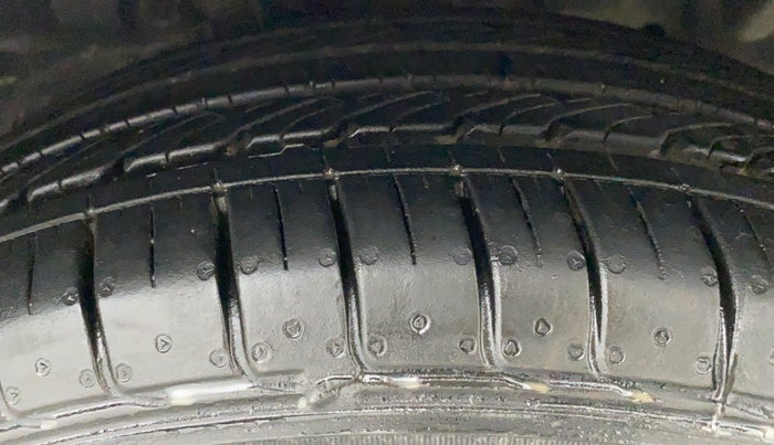 2016 Ford Ecosport 1.5 TITANIUM TI VCT, Petrol, Manual, 46,706 km, Right Front Tyre Tread