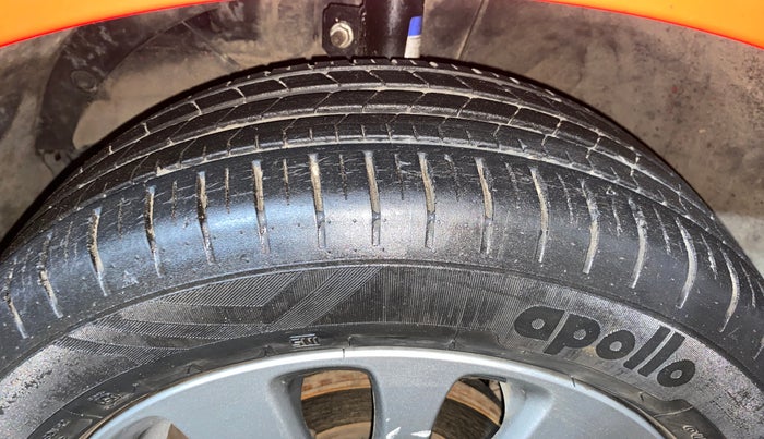 2018 Maruti Baleno ZETA PETROL 1.2, Petrol, Manual, 17,598 km, Left Front Tyre Tread