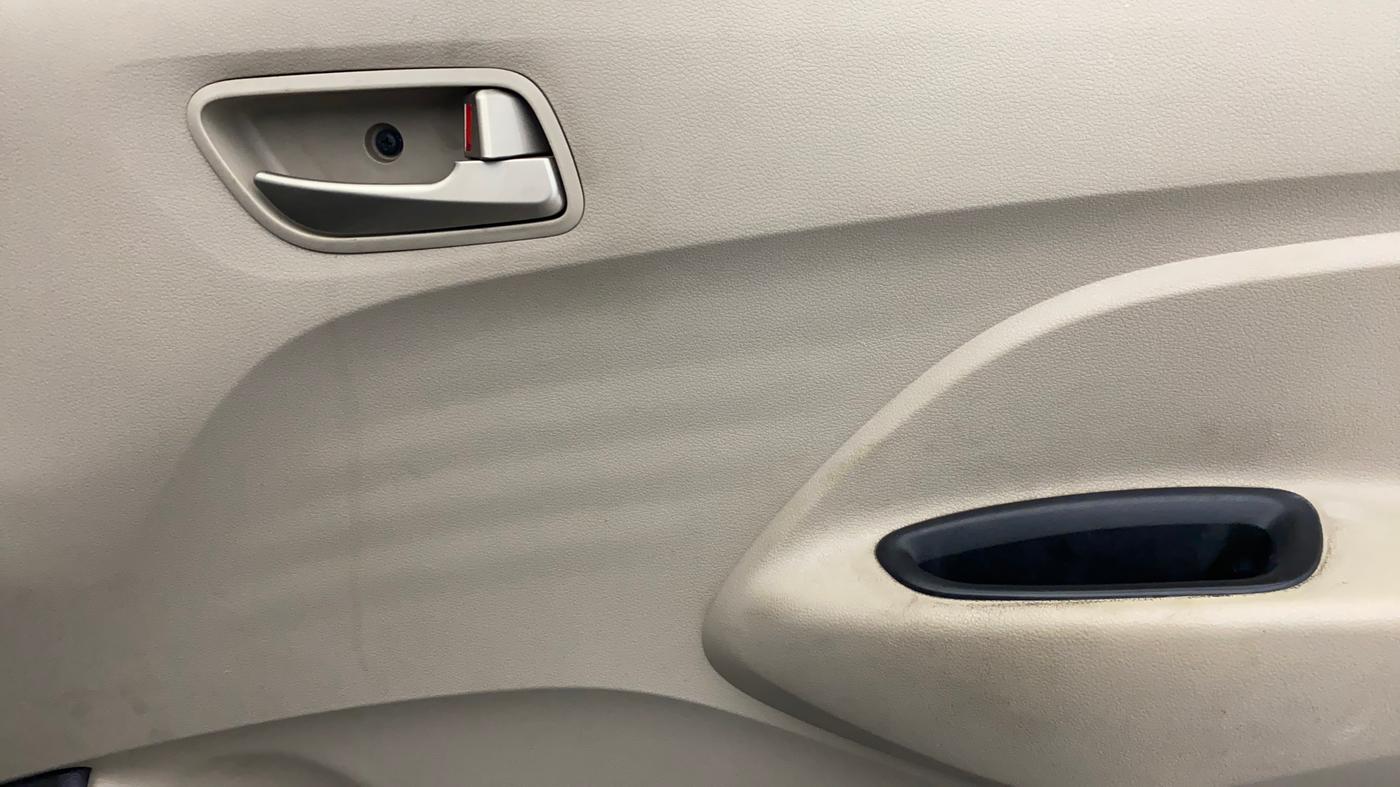 2018 Hyundai NEW SANTRO MAGNA CNG, CNG, Manual, 88,278 km, Driver Side Door Panels Control