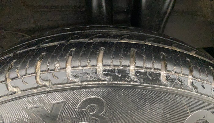 2018 Hyundai NEW SANTRO MAGNA CNG, CNG, Manual, 88,278 km, Left Rear Tyre Tread