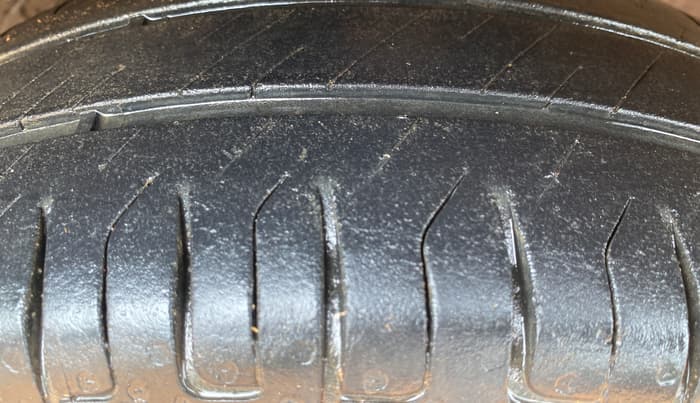2013 Maruti Alto K10 VXI, Petrol, Manual, 95,705 km, Right Front Tyre Tread