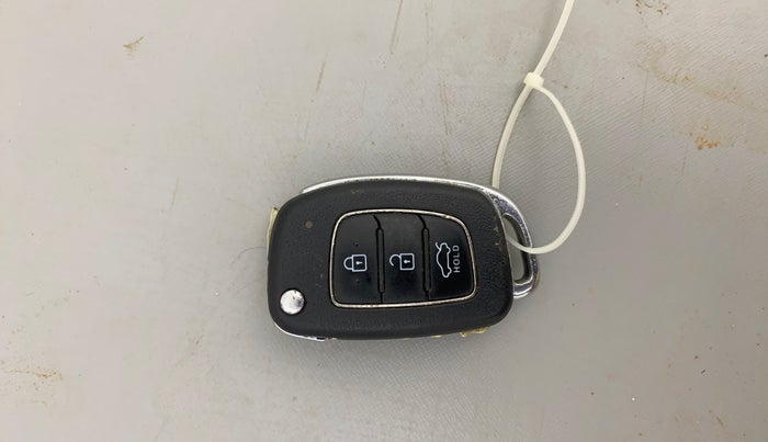 2022 Hyundai GRAND I10 NIOS SPORTZ AMT 1.2 KAPPA VTVT, Petrol, Automatic, 23,377 km, Key Close Up