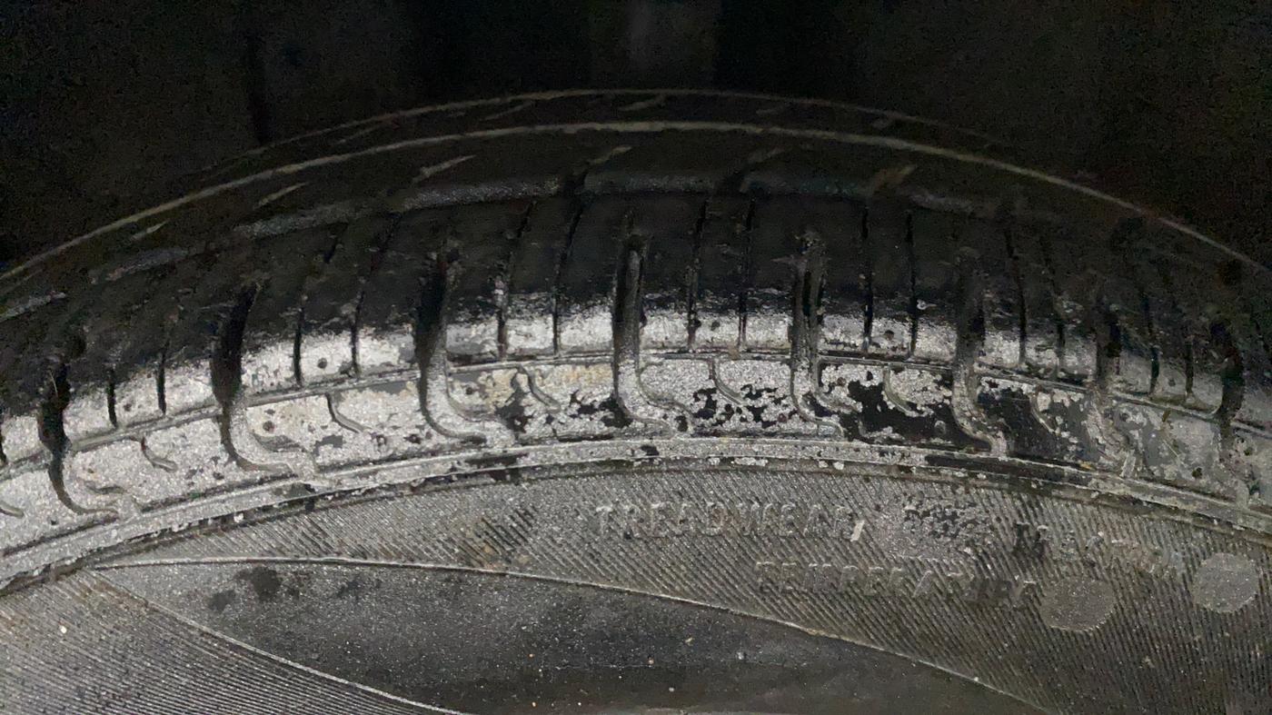 2017 Datsun Go A, Petrol, Manual, 32,763 km, Left Front Tyre Tread
