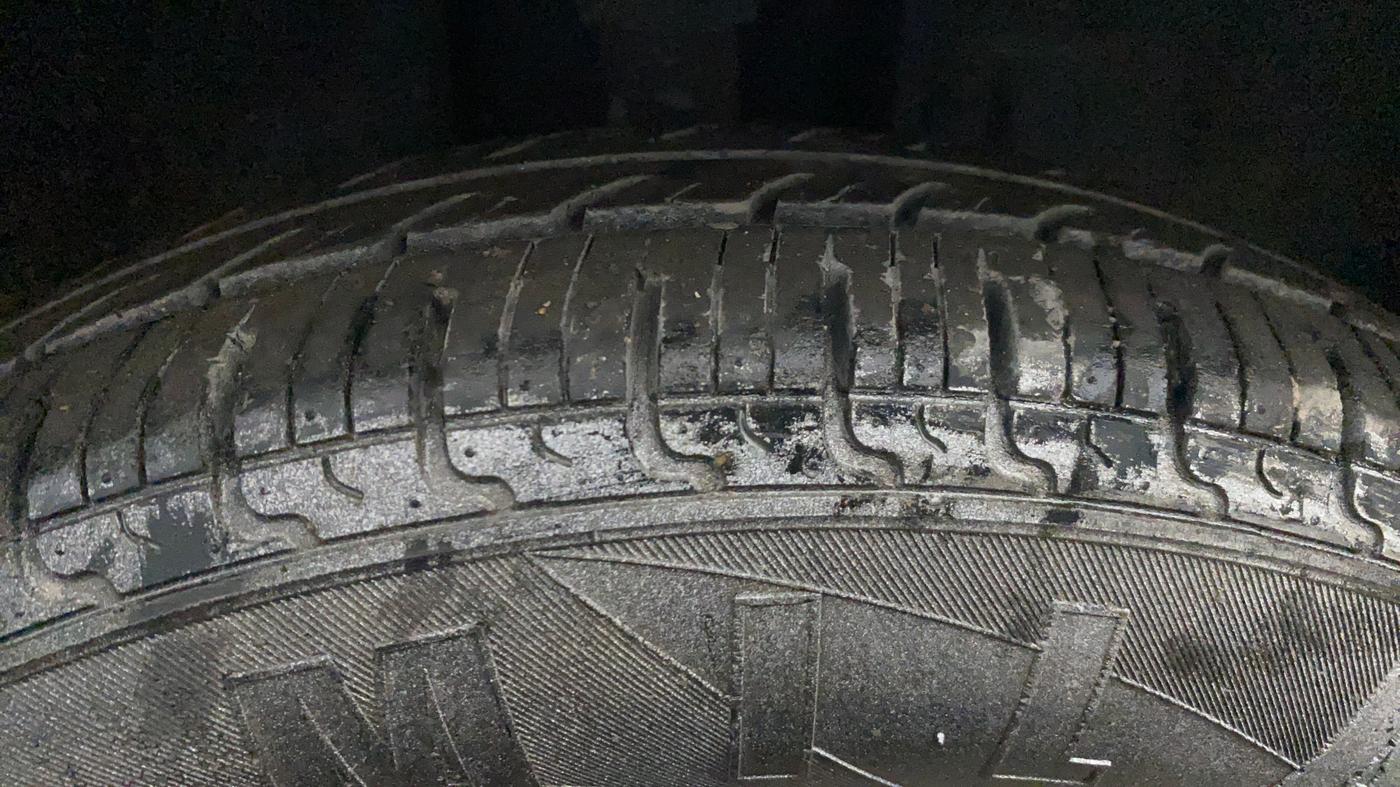 2017 Datsun Go A, Petrol, Manual, 32,763 km, Right Front Tyre Tread