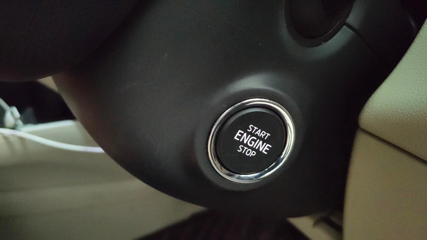 2023 Skoda SLAVIA Ambition 1.5L TSI, Petrol, Manual, 21,799 km, Keyless Start/ Stop Button