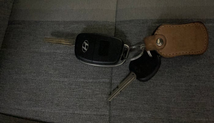 2022 Hyundai GRAND I10 NIOS SPORTZ 1.2 KAPPA VTVT CNG, CNG, Manual, 77,979 km, Key Close Up