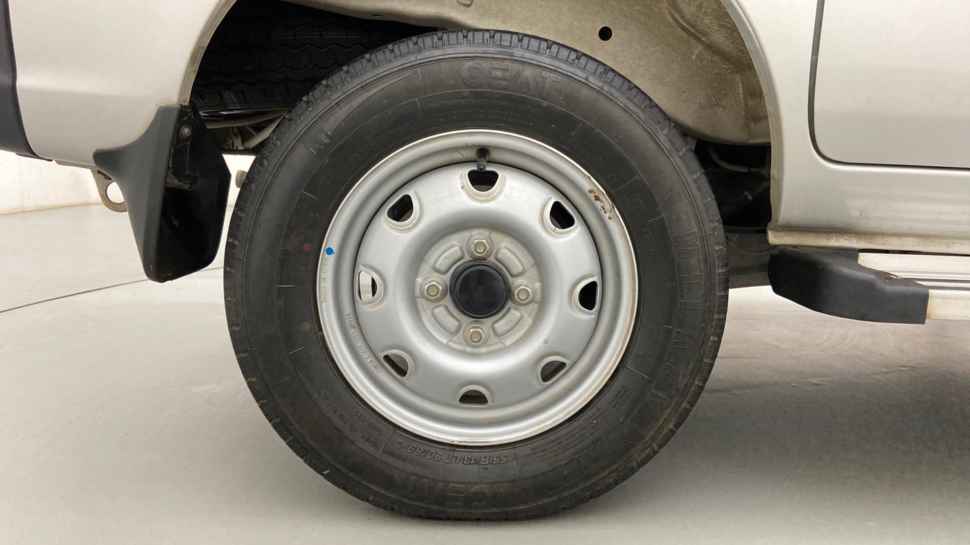 2021 Maruti Eeco 5 STR WITH A/C+HTR, Petrol, Manual, 12,979 km, Right Rear Wheel