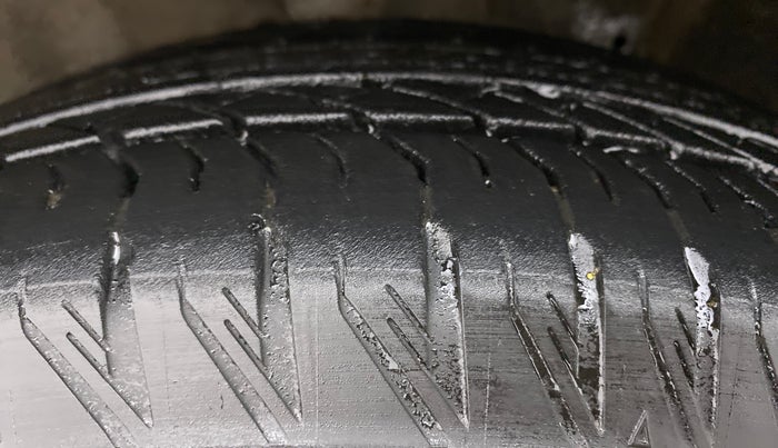 2017 Honda CRV 2.4L 4WD AVN AT, Petrol, Automatic, 74,865 km, Left Front Tyre Tread
