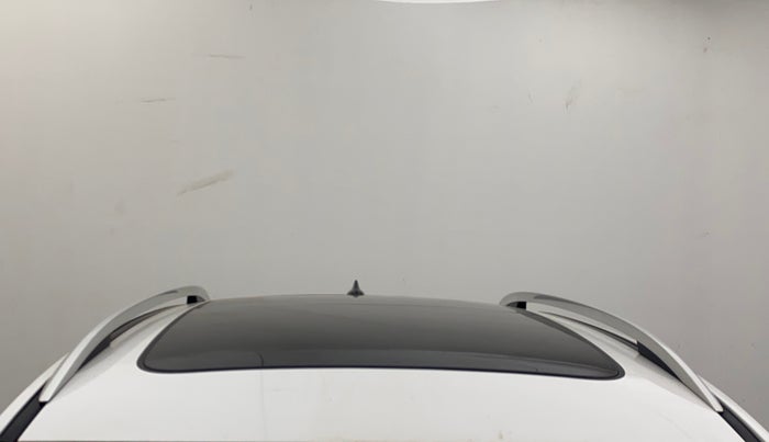 2024 MG ASTOR  Sharp Pro 1.5 MT (Ivory), Petrol, Manual, 18,404 km, Moonroof/ Sunroof