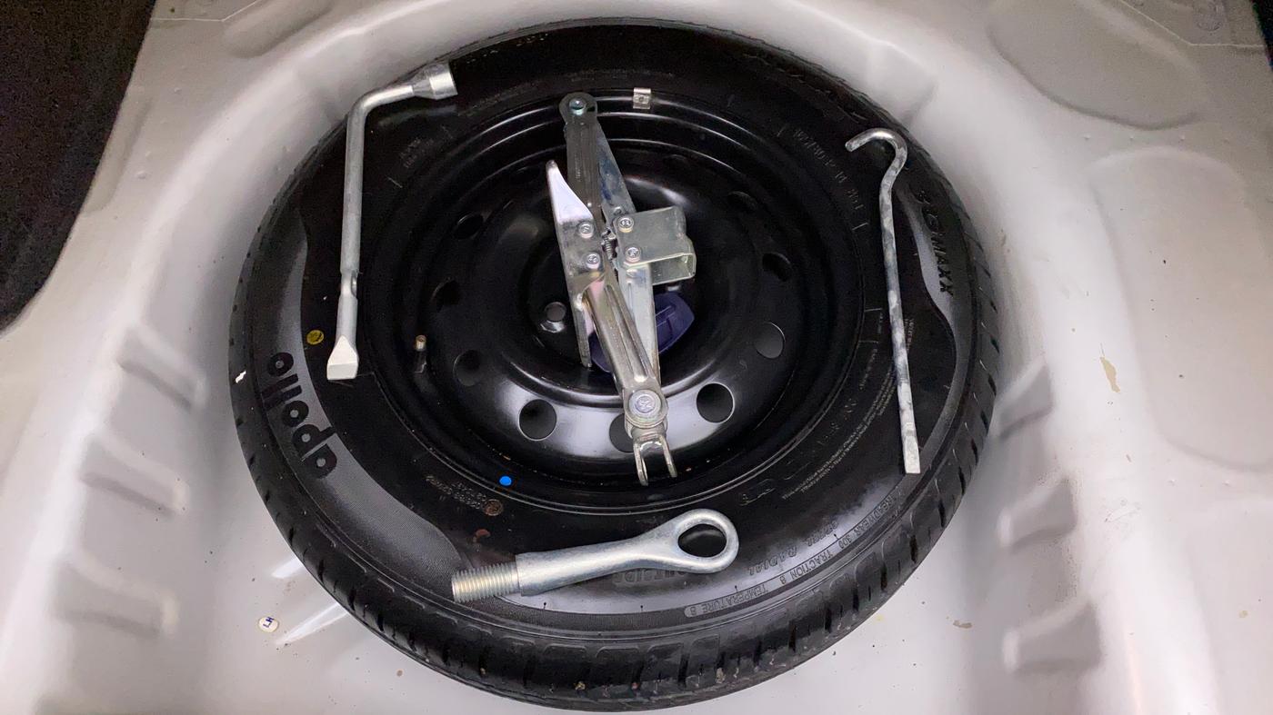 2018 Maruti Dzire VXI, Petrol, Manual, 19,387 km, Spare Tyre