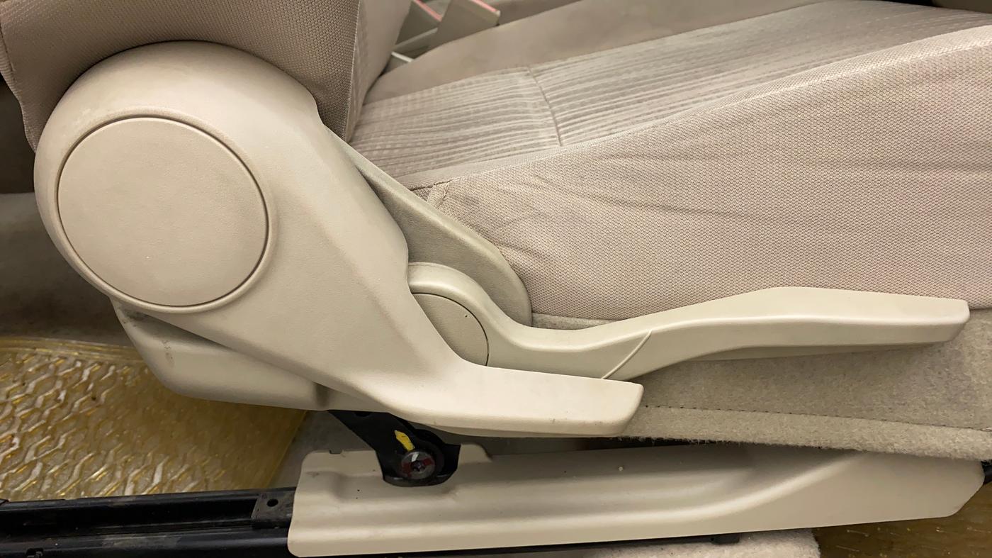 2018 Maruti Dzire VXI, Petrol, Manual, 19,387 km, Driver Side Adjustment Panel