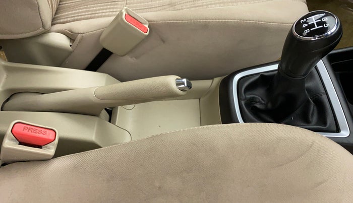 2018 Maruti Dzire VXI, Petrol, Manual, 19,387 km, Gear Lever