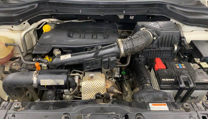 2023 Mahindra XUV300 W8 1.2 PETROL, Petrol, Manual, 28,310 km, Engine View