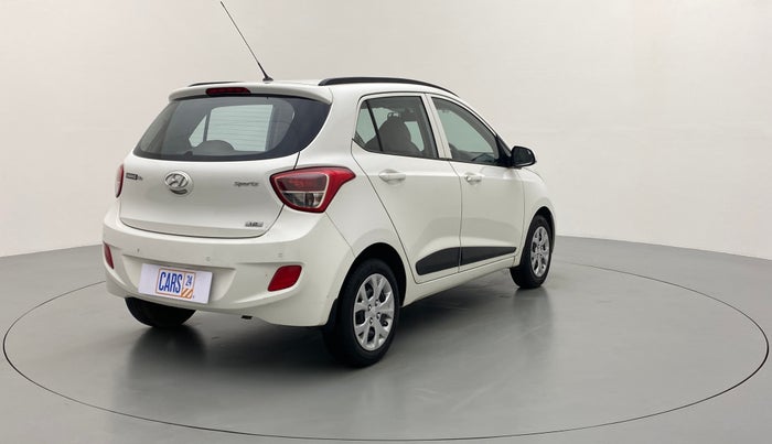 2016 Hyundai Grand i10 SPORTZ 1.2 KAPPA VTVT, Petrol, Manual, 25,064 km, Right Back Diagonal