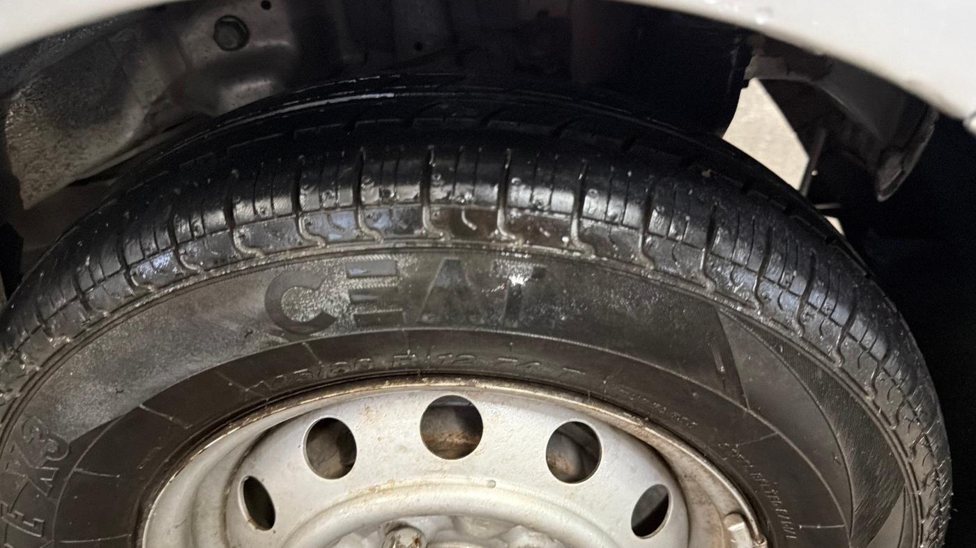 2014 Hyundai Eon ERA +, Petrol, Manual, 38,587 km, Left Rear Tyre Tread
