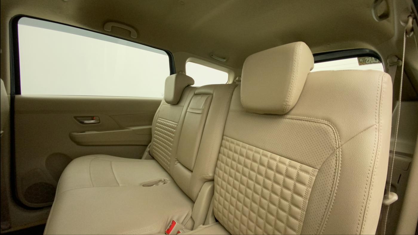 2021 Maruti Ertiga ZXI+ SHVS, Petrol, Manual, 5,963 km, Right Side Rear Door Cabin