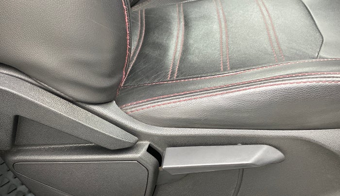 2017 Ford Ecosport 1.5 TITANIUM PLATINUM EDITION DIESEL, Diesel, Manual, 71,230 km, Driver Side Adjustment Panel