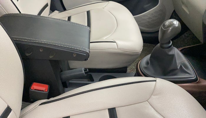 2022 Hyundai AURA S 1.2 CNG, CNG, Manual, 64,026 km, Gear Lever