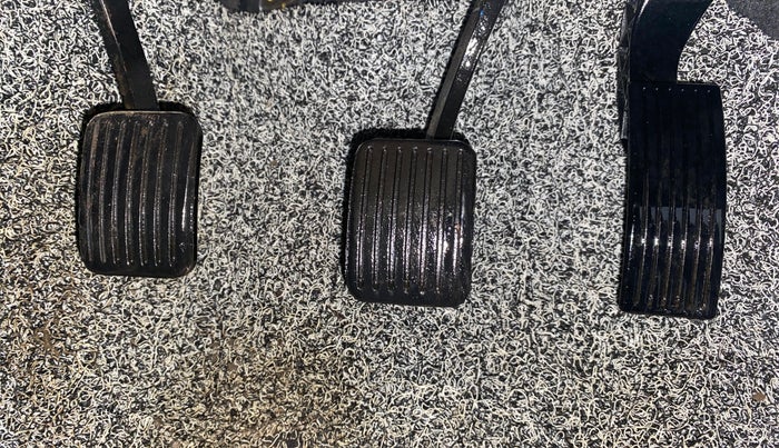 2022 Hyundai AURA S 1.2 CNG, CNG, Manual, 64,026 km, Pedals