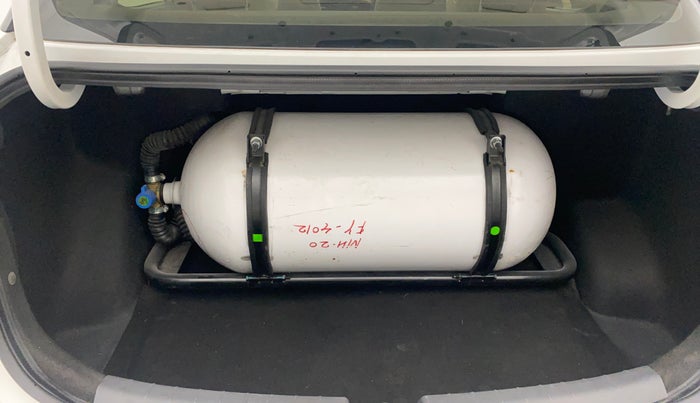 2022 Hyundai AURA S 1.2 CNG, CNG, Manual, 64,026 km, Boot Inside