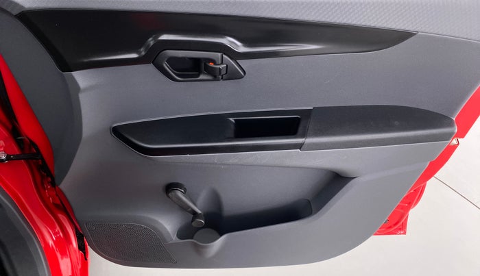 2019 Mahindra KUV 100 NXT K2+6 STR, Petrol, Manual, 14,921 km, Driver Side Door Panels Control