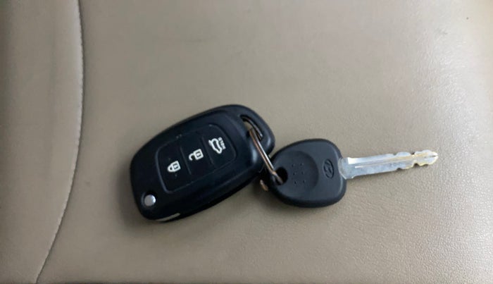 2019 Hyundai GRAND I10 NIOS SPORTZ AMT 1.2 KAPPA VTVT, Petrol, Automatic, 44,884 km, Key Close Up