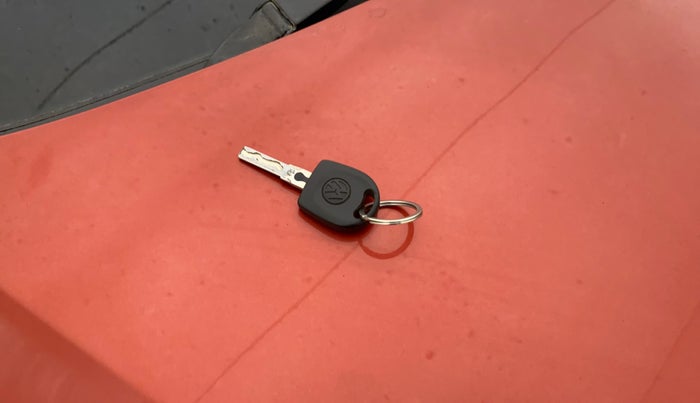 2021 Volkswagen Polo COMFORTLINE 1.0L TSI AT, Petrol, Automatic, 10,757 km, Key Close Up