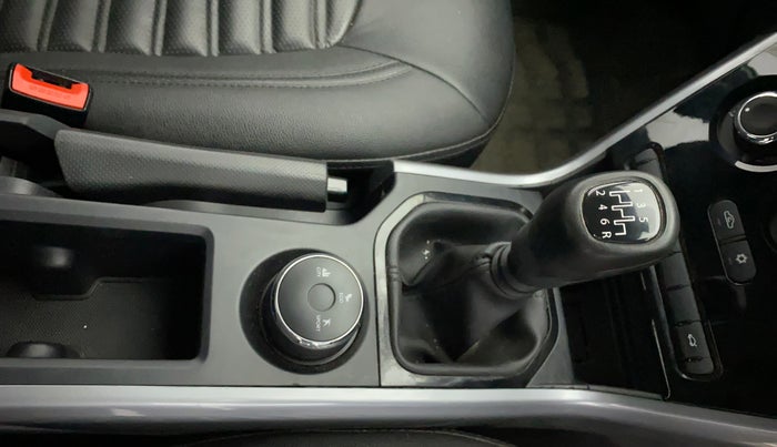 2023 Tata NEXON XE PETROL, Petrol, Manual, 20,709 km, Gear Lever