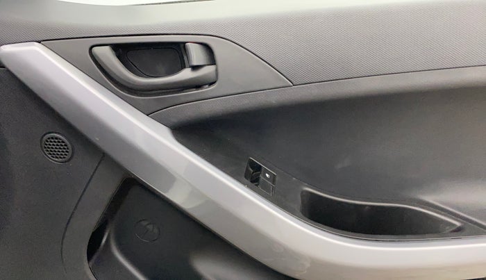 2023 Tata NEXON XE PETROL, Petrol, Manual, 20,709 km, Driver Side Door Panels Control