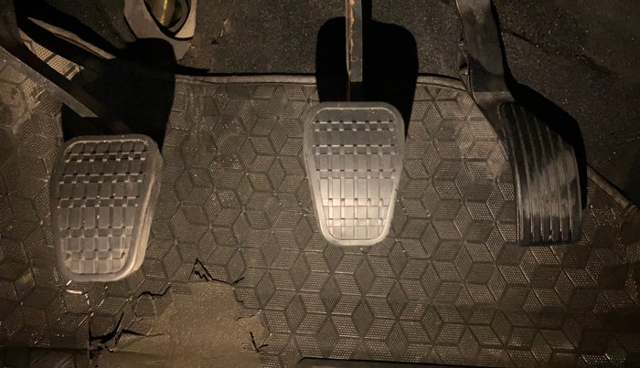 2023 Tata NEXON XE PETROL, Petrol, Manual, 20,709 km, Pedals