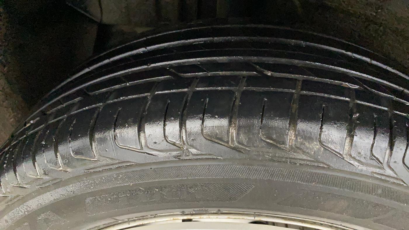 2023 Tata NEXON XE PETROL, Petrol, Manual, 20,709 km, Right Rear Tyre Tread