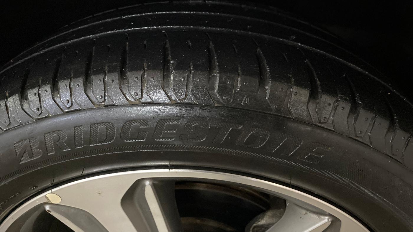 2019 Hyundai Verna 1.6 VTVT SX, Petrol, Manual, 31,997 km, Right Front Tyre Tread