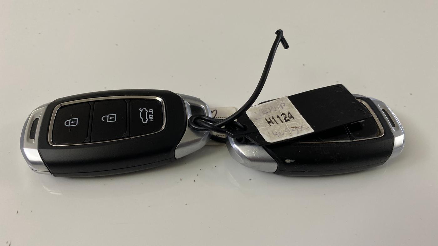 2019 Hyundai Verna 1.6 VTVT SX, Petrol, Manual, 31,997 km, Key Close Up
