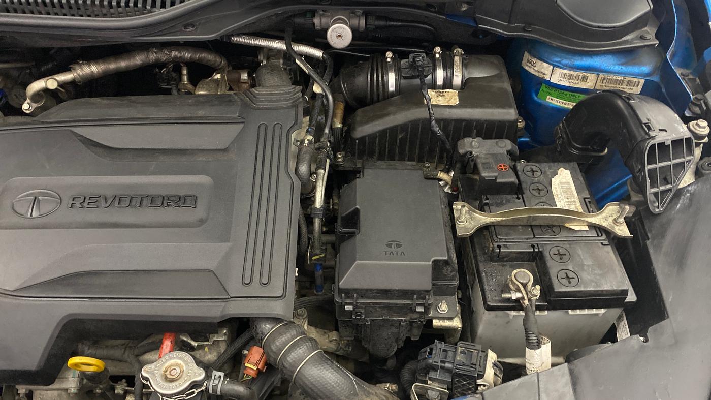 2021 Tata ALTROZ XZ DIESEL, Diesel, Manual, 66,425 km, Engine View - Left