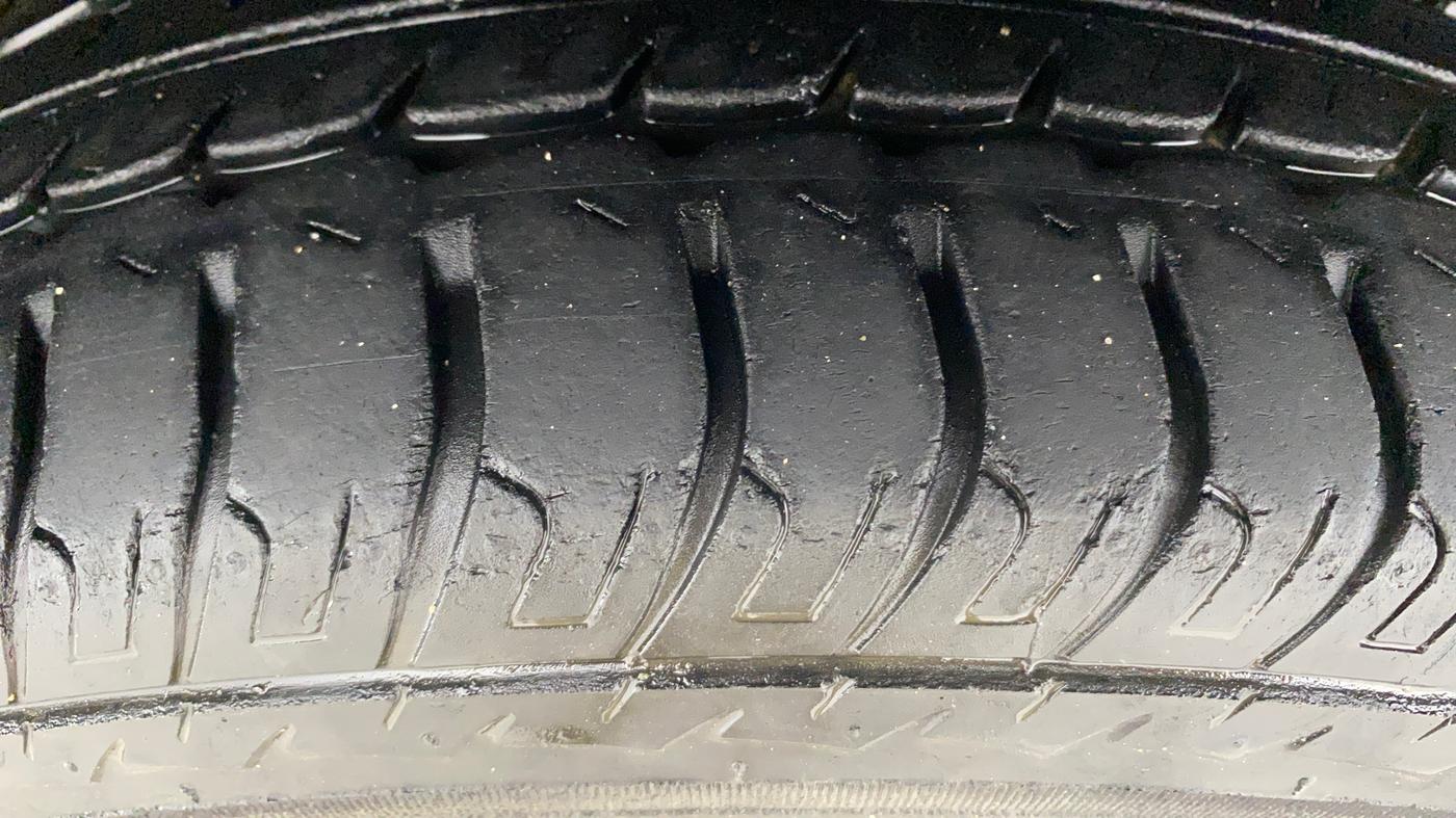 2015 Datsun Go T, Petrol, Manual, 14,826 km, Left Front Tyre Tread