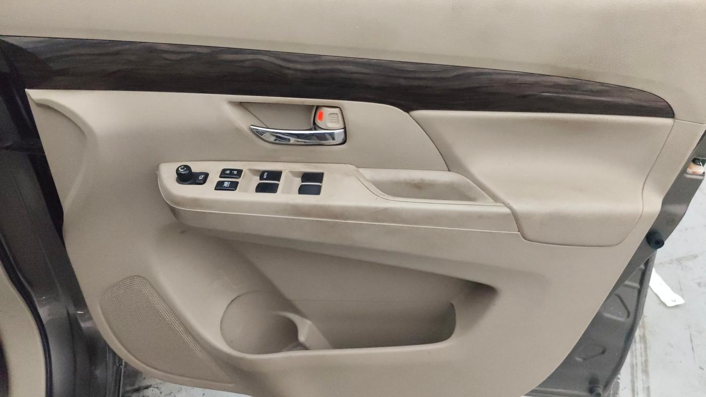 2021 Maruti Ertiga ZXI+ SHVS, Petrol, Manual, 78,275 km, Driver Side Door Panels Control
