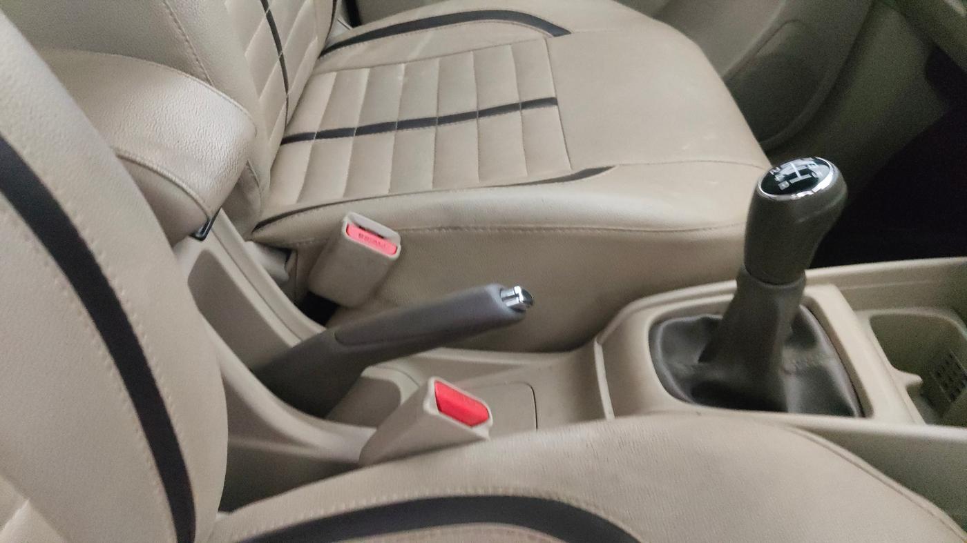 2021 Maruti Ertiga ZXI+ SHVS, Petrol, Manual, 78,275 km, Gear Lever
