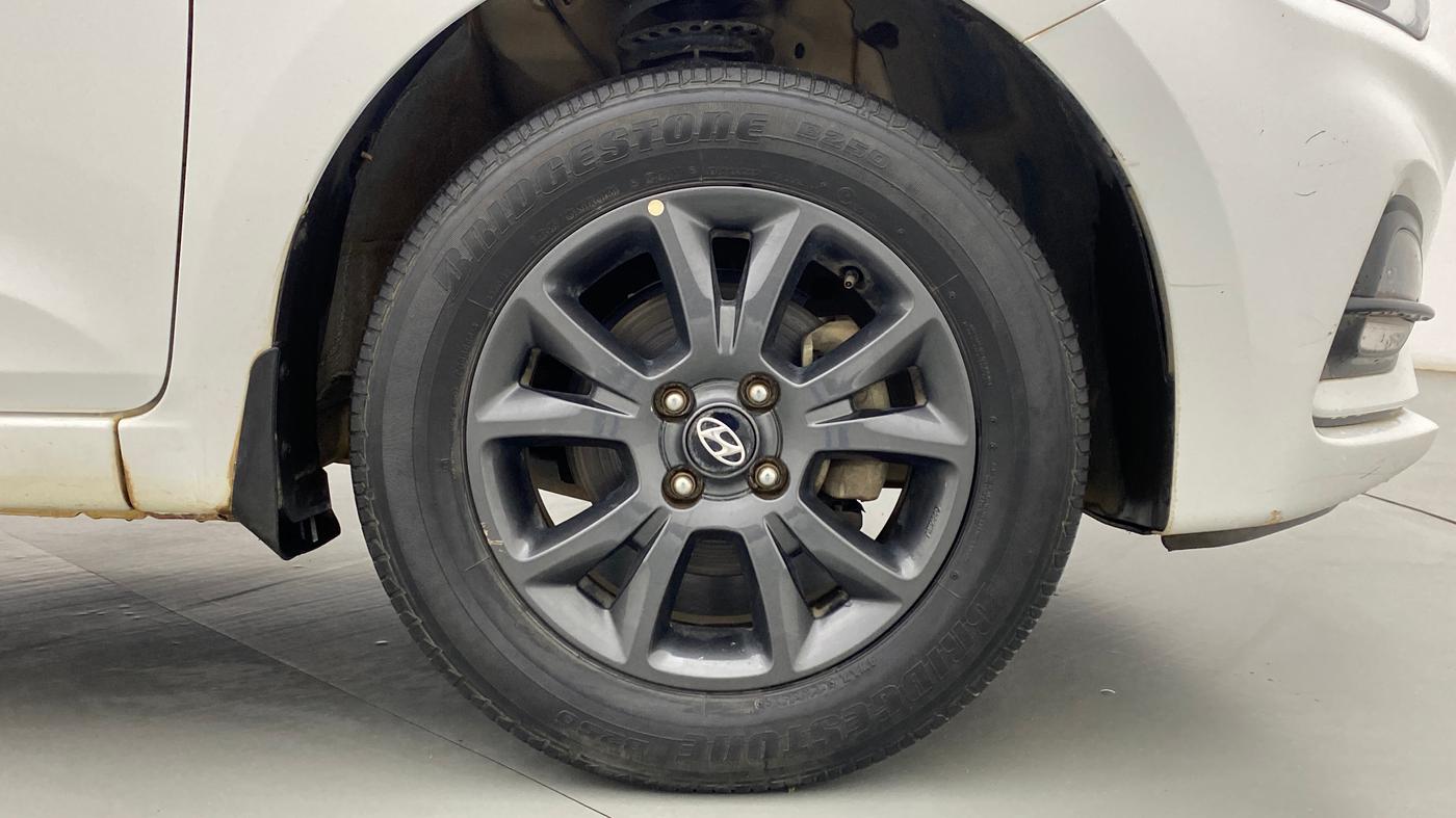 2019 Hyundai Elite i20 1.2 SPORTS PLUS VTVT CVT, Petrol, Automatic, 32,061 km, Right Front Wheel