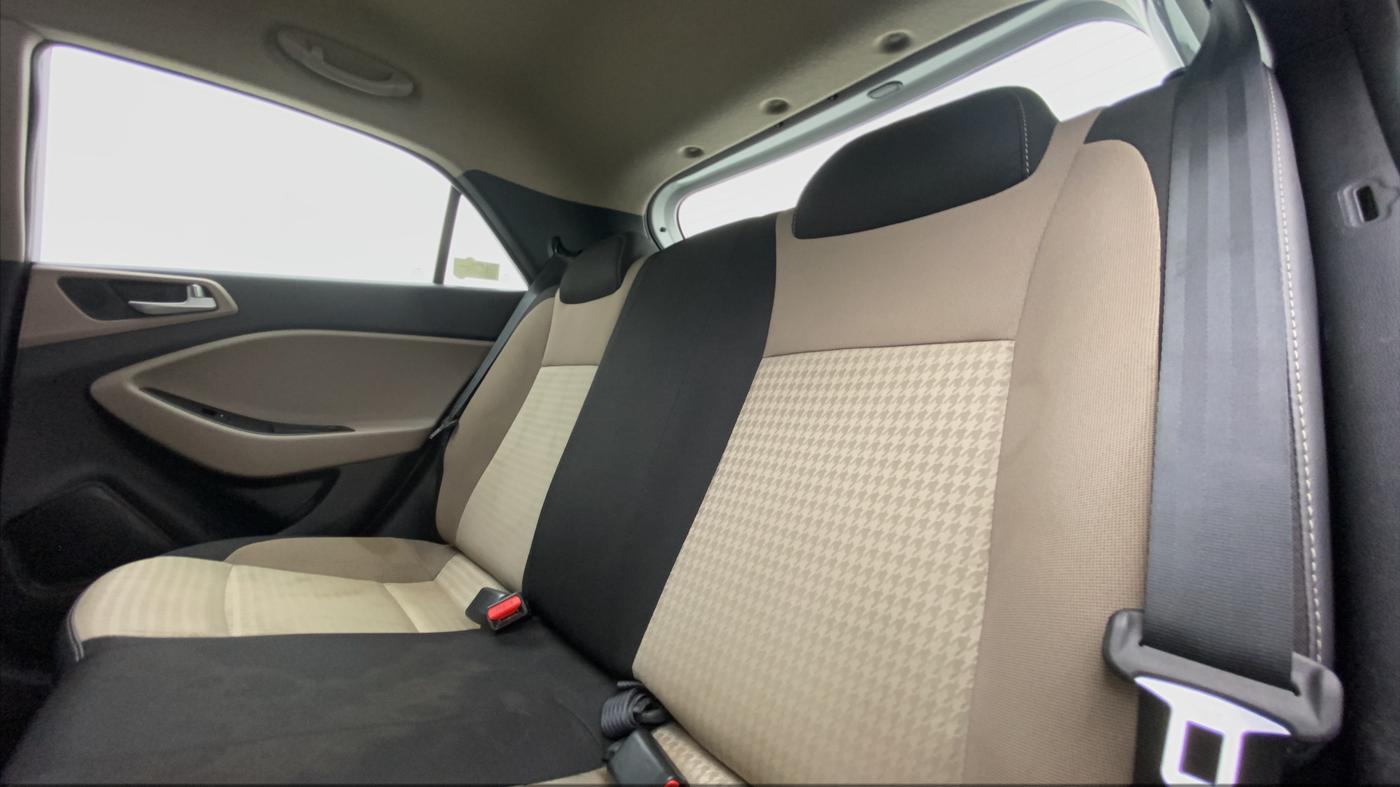 2019 Hyundai Elite i20 1.2 SPORTS PLUS VTVT CVT, Petrol, Automatic, 32,061 km, Right Side Rear Door Cabin