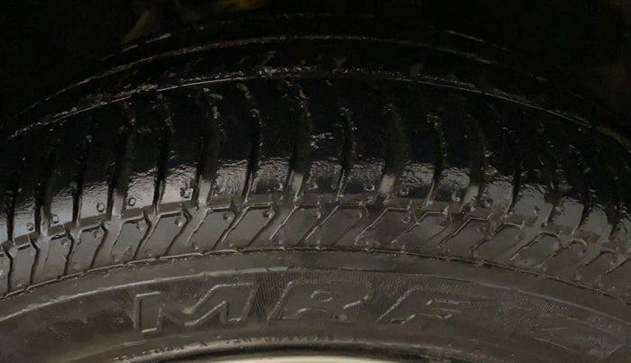 2019 Ford Ecosport AMBIENTE 1.5L DIESEL, Diesel, Manual, 60,829 km, Right Front Tyre Tread