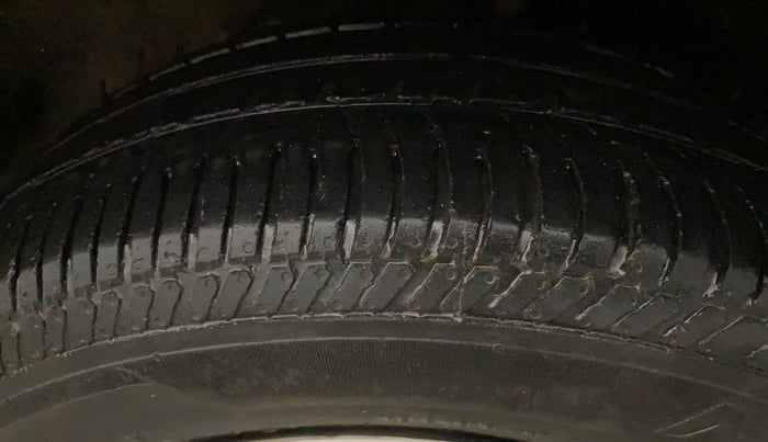 2019 Ford Ecosport AMBIENTE 1.5L DIESEL, Diesel, Manual, 60,829 km, Left Rear Tyre Tread