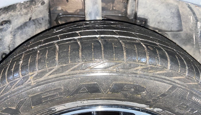 2022 Tata NEXON XZ PLUS DIESEL SUNROOF, Diesel, Manual, 62,362 km, Right Front Tyre Tread