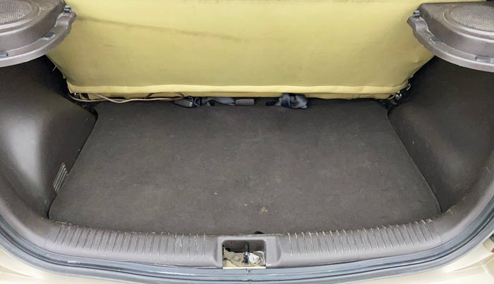 2011 Hyundai Santro Xing GLS, Petrol, Manual, 58,827 km, Boot Inside