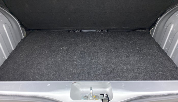 2022 Renault Kwid CLIMBER MT 1.0, Petrol, Manual, 13,472 km, Boot Inside