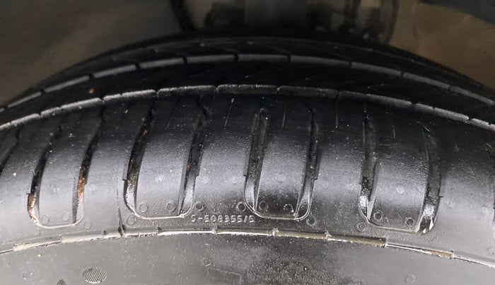 2017 Volkswagen Polo GT TSI 1.2 PETROL AT, Petrol, Automatic, 41,544 km, Left Front Tyre Tread